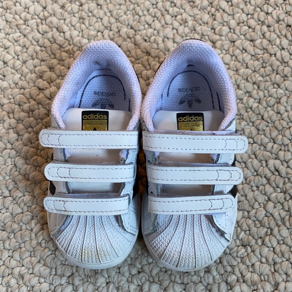 GUC Adidas Superstar Toddler Size 6, lots of life left!